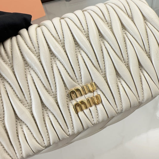 Pronta Entrega – Bolsa Miu Miu Mini em Couro Nappa Matelassé