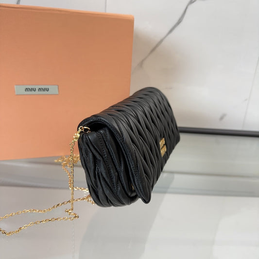 Pronta Entrega – Bolsa Miu Miu Mini em Couro Nappa Matelassé