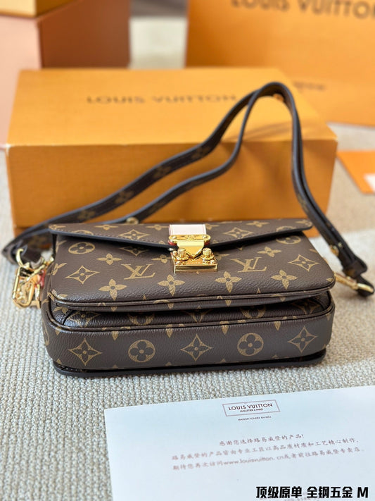 Pronta Entrega – Bolsa Pochette Métis East West