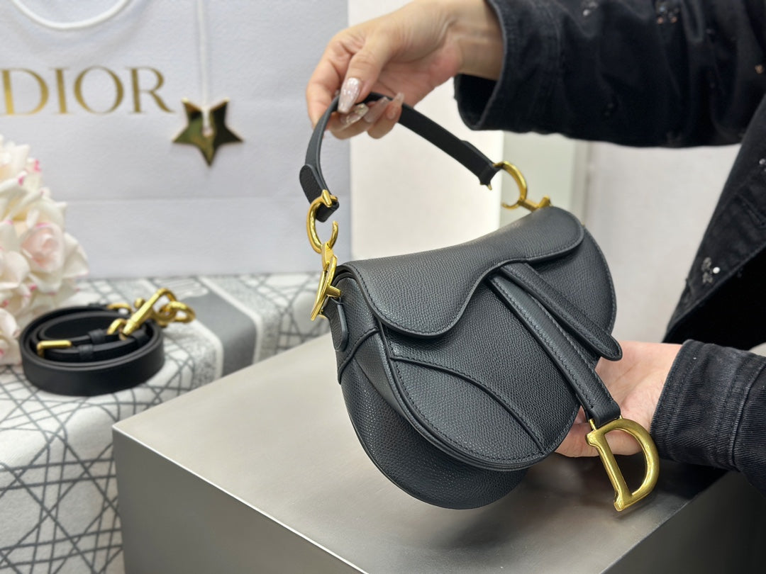 Pronta Entrega – Bolsa Dior Saddle Míni com Alça