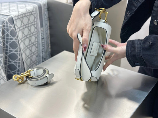 Pronta Entrega – Bolsa Dior Saddle Míni com Alça