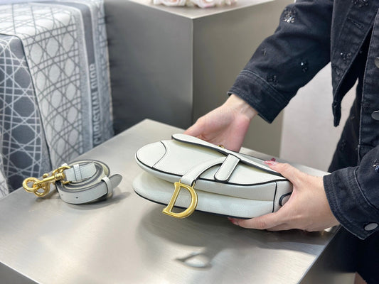Pronta Entrega – Bolsa Dior Saddle Míni com Alça