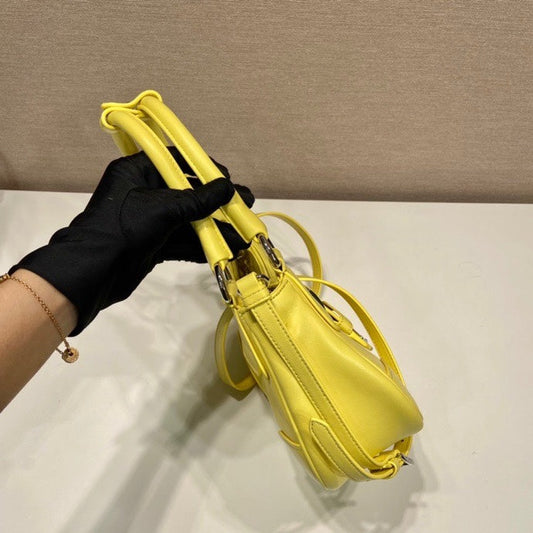 Pronta Entrega – Bolsa Prada Moon